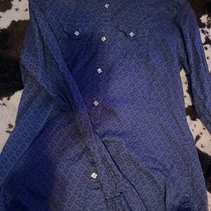 Wrangler Blue Casual Button Down Shirt with Tailored Fit